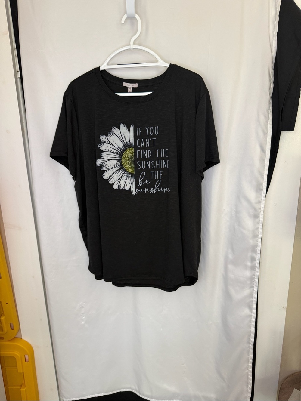 Maurices Black Daisy Graphic Tee with Yellow Center size 3X